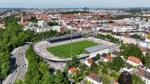 Altehrwürdig: Das Stadion an der Grünwalder Straße.