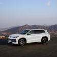 Der Tayron ist letztlich ein Tiguan, der sich um 22 Zentimeter auf nunmehr 4,77 Meter gestreckt hat.