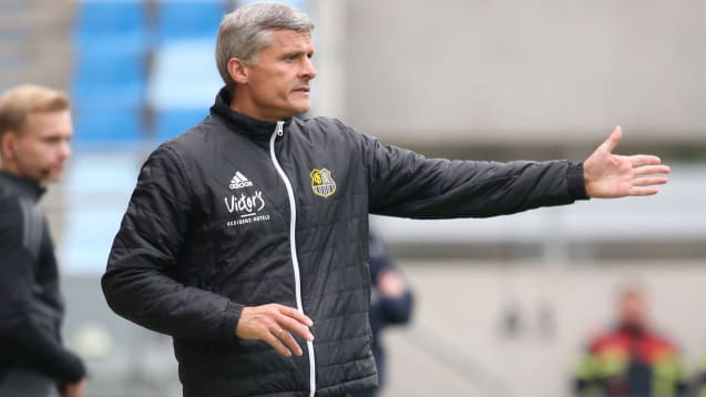 Hat innerhalb der Führungsriege des 1. FC Saarbrücken nicht von jedem die Rückendeckung: der in der Kritik stehende Trainer Rüdiger Ziehl.