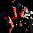 Primoz Roglic bejubelt seinen vierten Gesamtsieg bei der Vuelta a Espana.