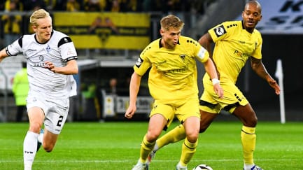 Anton Heinz (Mitte) könnte nach der Länderspielpause wieder gemeinsam mit Charlison Benschop (re.) die Aachener Offensive beleben.